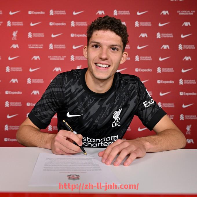 金年会-世俱杯战术体系深度解析与成功案例研究